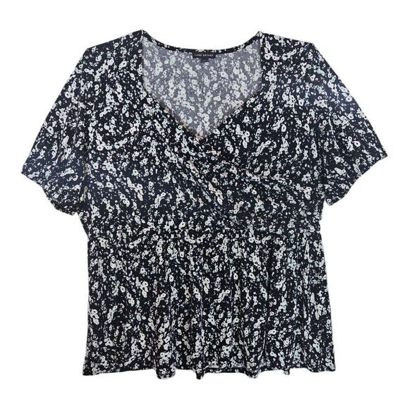 Lane Bryant Black Surplice Neck Elastic Waist Short Sleeve Floral Blouse 22/24 - Picture 1 of 8